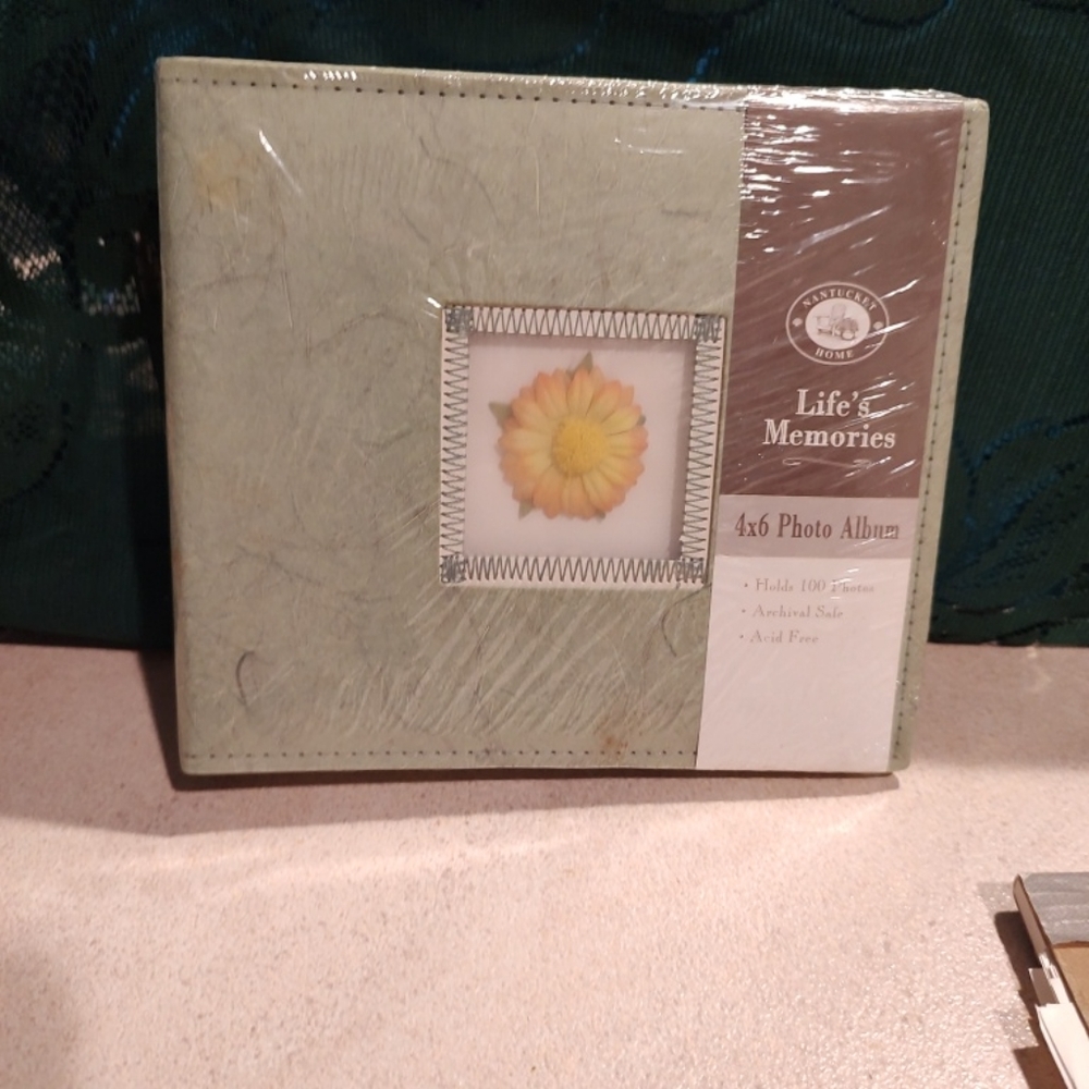 Preserve precious memories  Nantucket Home Life's Memories 100 Photo album New